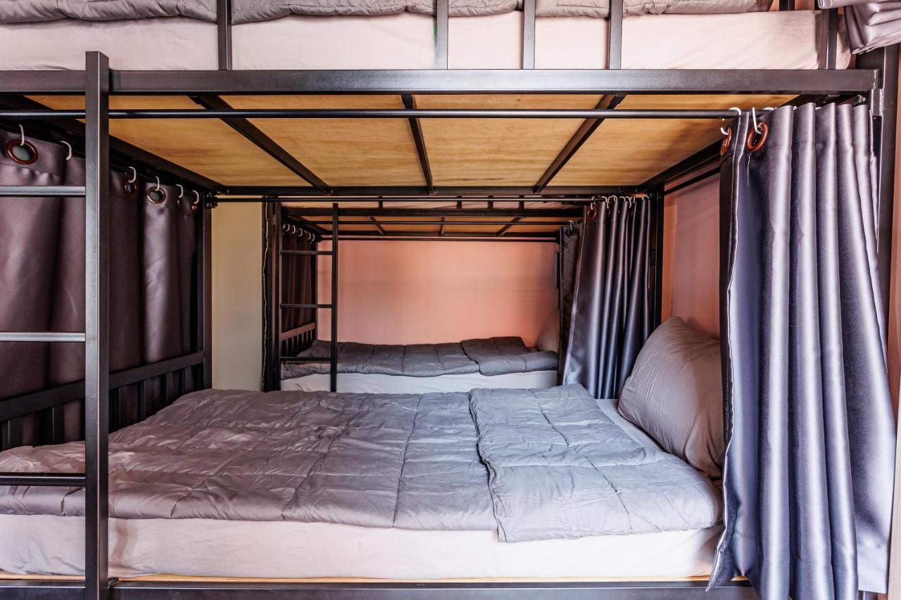 Baan Mee Suk Ayutthaya Hostel Buitenkant foto