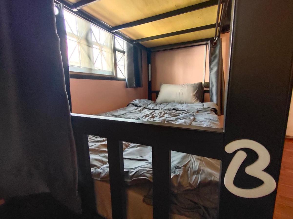 Baan Mee Suk Ayutthaya Hostel Buitenkant foto