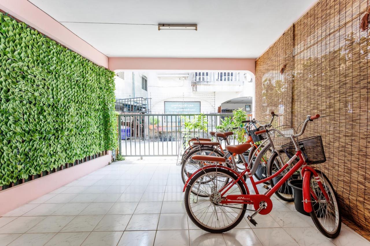 Baan Mee Suk Ayutthaya Hostel Buitenkant foto