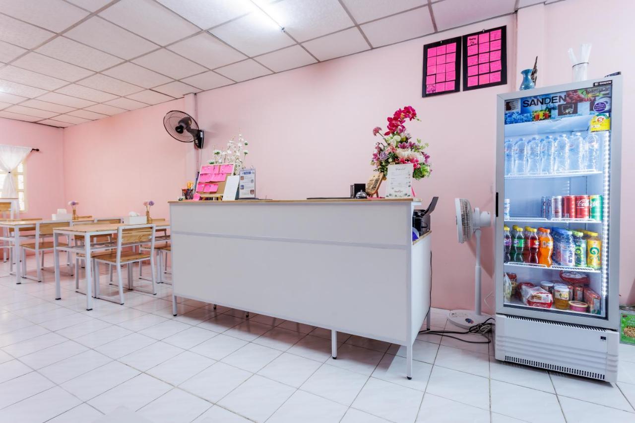 Baan Mee Suk Ayutthaya Hostel Buitenkant foto